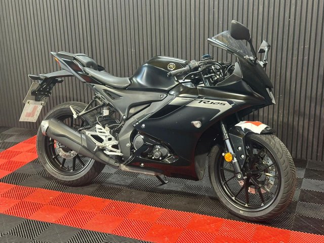 View our YAMAHA R125
