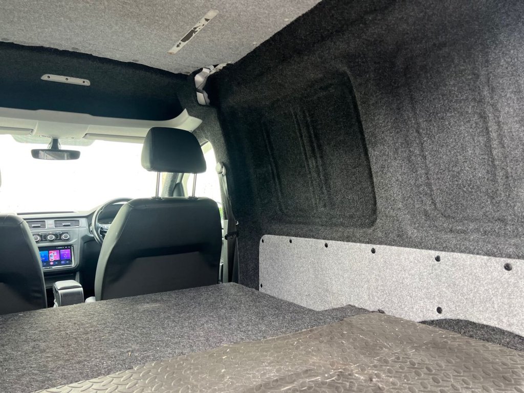 USED 2017 17 VOLKSWAGEN CADDY 2.0 TDI C20 BlueMotion Tech Highline Panel Van 5dr Diesel DSG SWB Euro 6 (s/s) (150 ps) 2 LITRE / DSG / TAILGATE