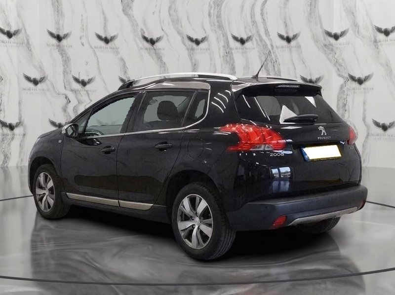 2014 Peugeot 2008 in black — photo 4 of 10