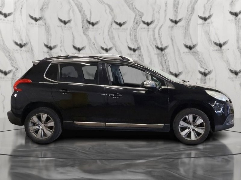 2014 Peugeot 2008 in black — photo 9 of 10