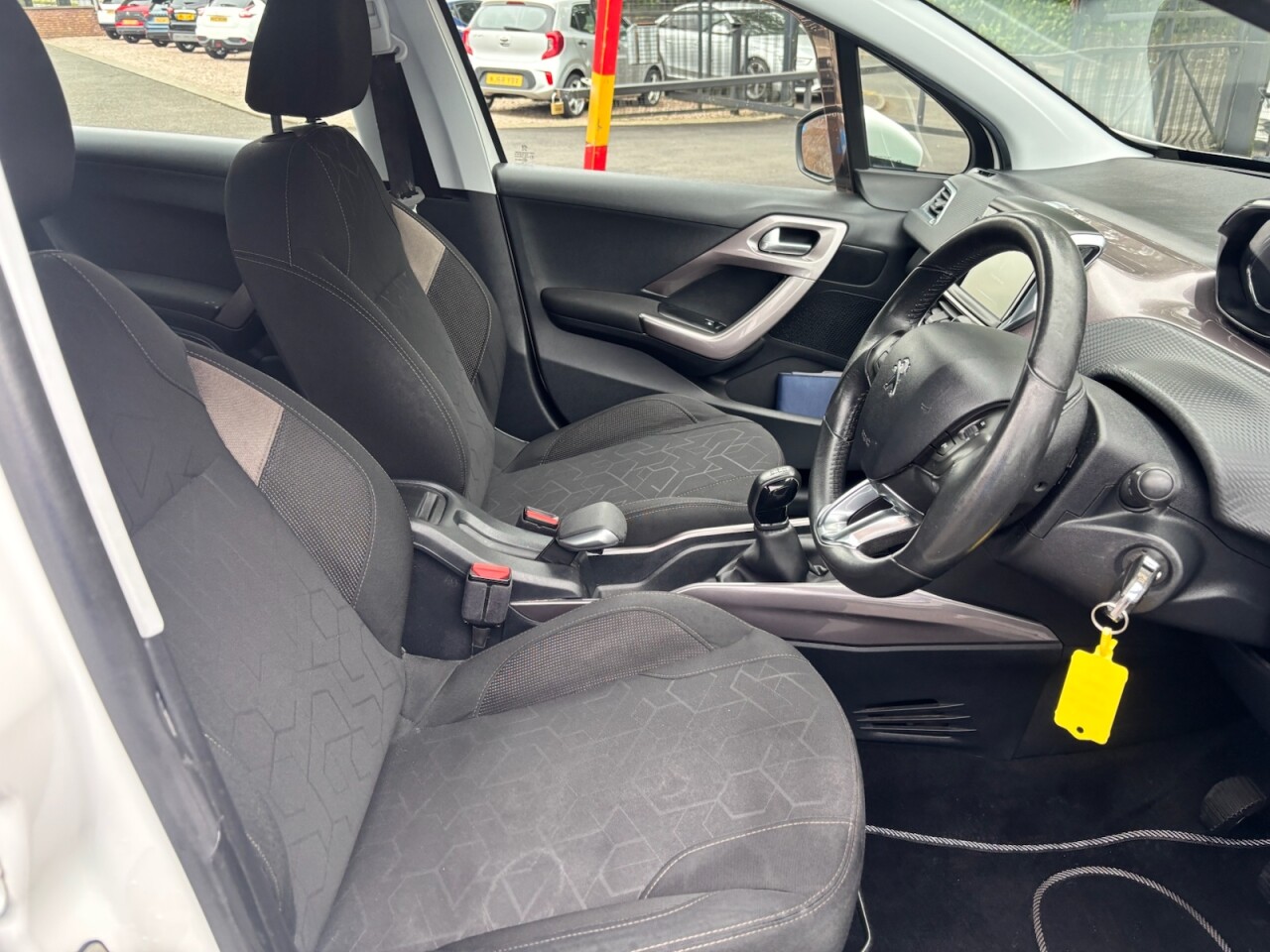 2014 PEUGEOT 1.6 e-HDi Active SUV 5dr Diesel Manual Euro 5 (s/s) (92 ps) - vehicle photo 9 for sale on PureCar