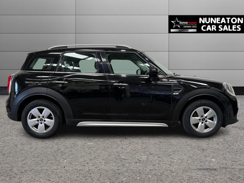 USED 2020 04 MINI COUNTRYMAN 1.5 Cooper Classic SUV 5dr Petrol Steptronic Euro 6 (s/s) (136 ps) DAB RADIO