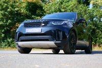USED 2020 20 LAND ROVER DISCOVERY 3.0 SD V6 HSE SUV 5dr Diesel Auto 4WD Euro 6 (s/s) (306 ps) SANTORINI BLACK METALLIC PAINTWORK + SUNROOF + MERIDIAN + F&R HEATED SEATS + CARPLAY