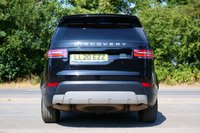 USED 2020 20 LAND ROVER DISCOVERY 3.0 SD V6 HSE SUV 5dr Diesel Auto 4WD Euro 6 (s/s) (306 ps) SANTORINI BLACK METALLIC PAINTWORK + SUNROOF + MERIDIAN + F&R HEATED SEATS + CARPLAY