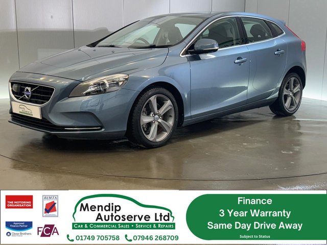 View our VOLVO V40