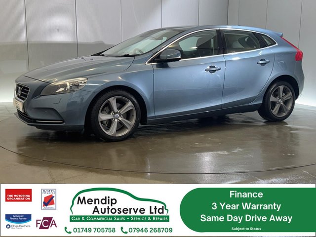 View our VOLVO V40