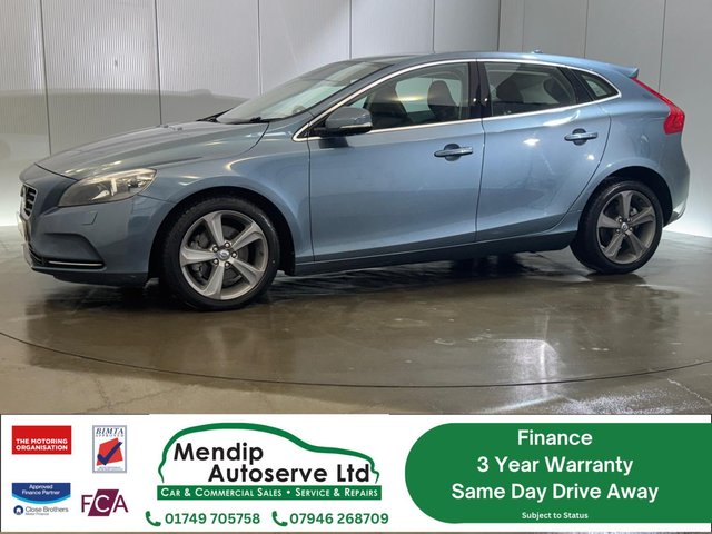 View our VOLVO V40