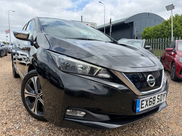 View our NISSAN LEAF
