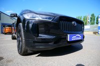 USED 2023 23 JAGUAR I-PACE 400 90kWh Black SUV 5dr Electric Auto 4WD (400 ps) SANTORINI BLACK METALLIC PAINTWORK + SUNROOF + WINTER PACK + MERIDIAN