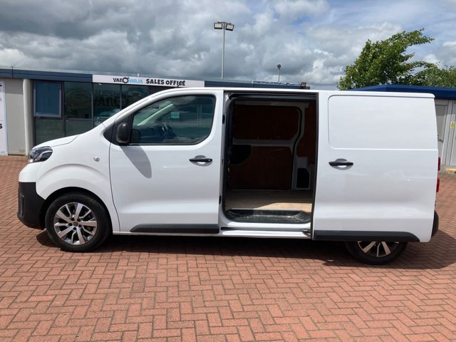 View our TOYOTA PROACE