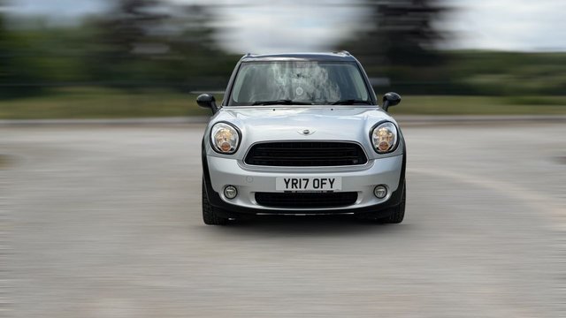View our MINI COUNTRYMAN