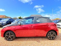 USED 2016 16 TOYOTA YARIS 1.5 VVT-h Design Hatchback 5dr Petrol Hybrid AUTOMATIC Hybrid AUTOMATIC Power - &pound;20 Tax - Bluetooth & Sat Nav