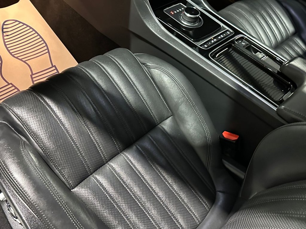 USED 2018 18 JAGUAR XF 2.0d Portfolio Sportbrake 5dr Diesel Auto Euro 6 (s/s) (180 ps) 