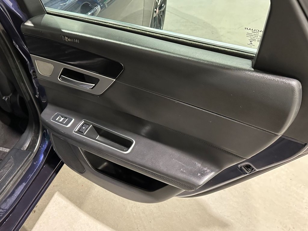 USED 2018 18 JAGUAR XF 2.0d Portfolio Sportbrake 5dr Diesel Auto Euro 6 (s/s) (180 ps) 