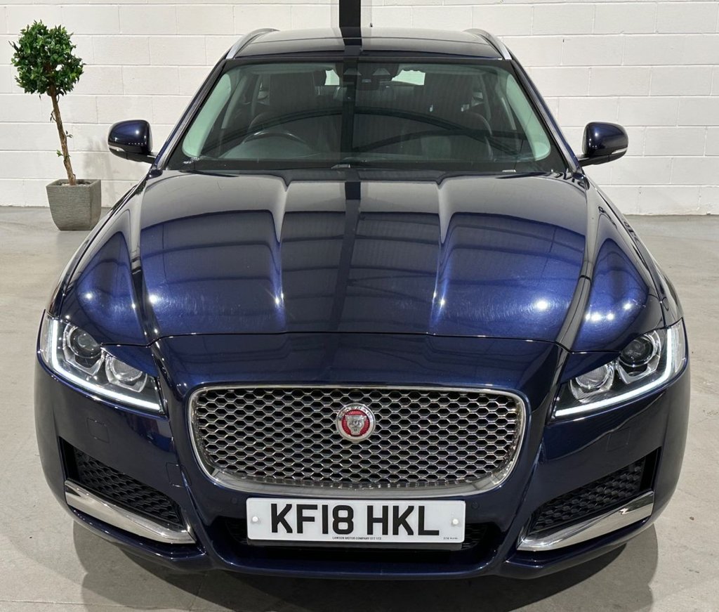 USED 2018 18 JAGUAR XF 2.0d Portfolio Sportbrake 5dr Diesel Auto Euro 6 (s/s) (180 ps) 
