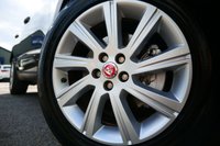 USED 2019 19 JAGUAR E-PACE 2.0 D180 S SUV 5dr Diesel Auto AWD Euro 6 (s/s) (180 ps) CORRIS GREY METALLIC PAINTWORK + WINTER PACK + VIRTUAL DASH + APPLE CARPLAY