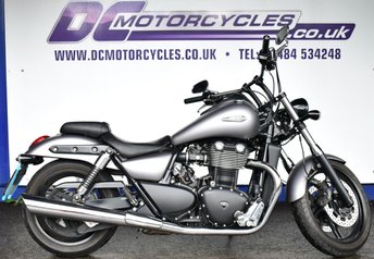 View our TRIUMPH THUNDERBIRD 1700