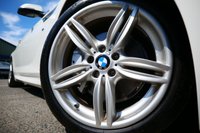 USED 2015 15 BMW 6 SERIES 3.0 640d M Sport Convertible 2dr Diesel Auto Euro 6 (s/s) (313 ps) ALPINE WHITE PAINTWORK + HUD + IVORY LEATHER + HEATED SEATS
