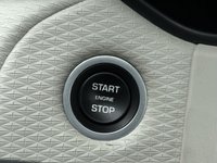 USED 2017 67 LAND ROVER RANGE ROVER VELAR 3.0 SD6 V6 R-Dynamic SE SUV 5dr Diesel Auto 4WD Euro 6 (s/s) (300 ps) PANROOF+MERIDIAN+HEATEDWHEEL
