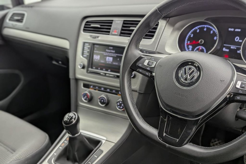 USED 2016 16 VOLKSWAGEN GOLF 1.4 TSI BlueMotion Tech Match Edition Hatchback 5dr Petrol Manual Euro 6 (s/s) (125 ps) Heated Seats,Sat Nav,Sensors