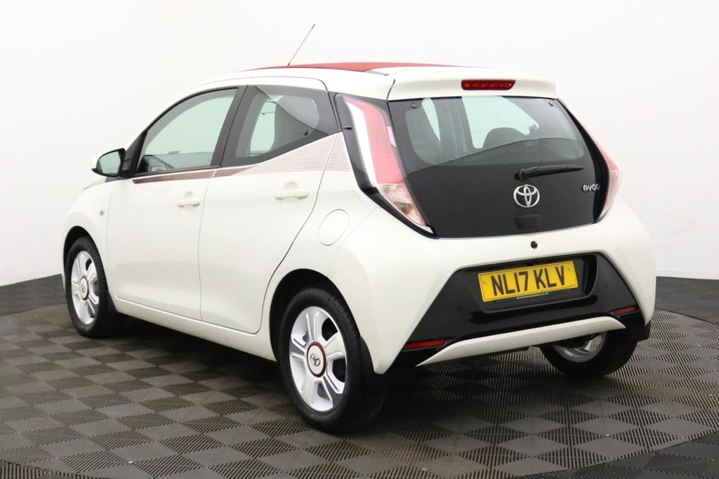 USED 2017 17 TOYOTA AYGO 1.0 VVT-i x-claim Funroof 5dr Petrol Manual Euro 6 (68 ps) Pan Roof, Sat Nav, Cruise