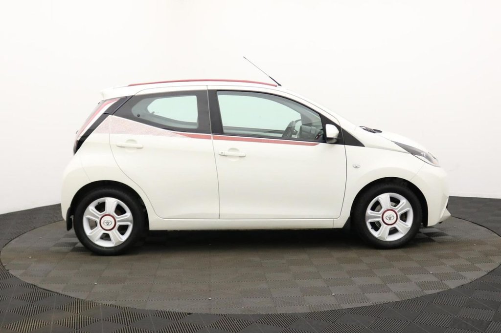 USED 2017 17 TOYOTA AYGO 1.0 VVT-i x-claim Funroof 5dr Petrol Manual Euro 6 (68 ps) Pan Roof, Sat Nav, Cruise