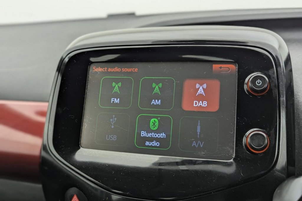 USED 2017 17 TOYOTA AYGO 1.0 VVT-i x-claim Funroof 5dr Petrol Manual Euro 6 (68 ps) Pan Roof, Sat Nav, Cruise