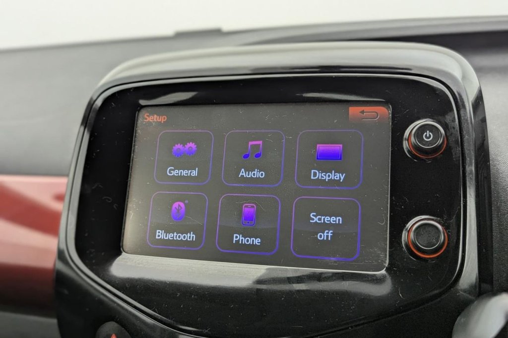 USED 2017 17 TOYOTA AYGO 1.0 VVT-i x-claim Funroof 5dr Petrol Manual Euro 6 (68 ps) Pan Roof, Sat Nav, Cruise