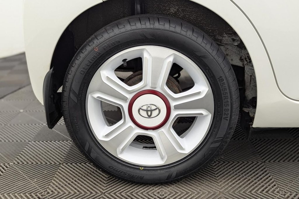 USED 2017 17 TOYOTA AYGO 1.0 VVT-i x-claim Funroof 5dr Petrol Manual Euro 6 (68 ps) Pan Roof, Sat Nav, Cruise