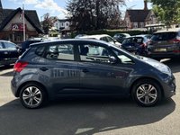 USED 2016 16 KIA VENGA 1.6 2 MPV 5dr Petrol Auto Euro 6 (123 bhp) 