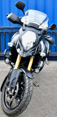 USED 2015 SUZUKI V-STROM 1000 Adventure (101 ps) An all day touring machine for both rider and pillion, with the comfort of top box and rubber backrest, this bike is an all day tourer, with comfort and saftey built in.