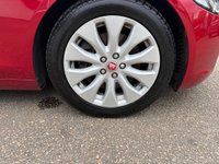 USED 2016 16 JAGUAR XE 2.0d Portfolio Auto Euro 6 (s/s) 4dr Lovely Condition, Low Mileage