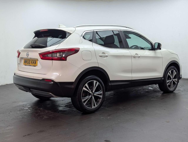 USED 2018 68 NISSAN QASHQAI 1.2 Qashqai N-Connecta DiG-T 5dr CLICK+COLLECT / HOME DELIVERY