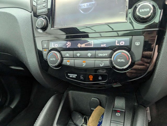 USED 2018 68 NISSAN QASHQAI 1.2 Qashqai N-Connecta DiG-T 5dr CLICK+COLLECT / HOME DELIVERY