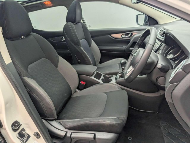 USED 2018 68 NISSAN QASHQAI 1.2 Qashqai N-Connecta DiG-T 5dr CLICK+COLLECT / HOME DELIVERY