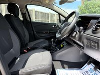 USED 2017 17 RENAULT CAPTUR 0.9 Captur Dynamique Nav TCe 5dr Long MOT Sat Nav Full Service