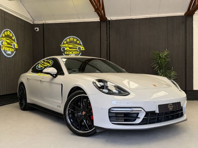View our PORSCHE PANAMERA