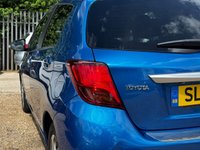 USED 2016 16 TOYOTA YARIS 1.5 VVT-h Icon Hatchback 5dr Petrol Hybrid E-CVT Euro 6 (101 ps) *Full Toyota History x10*Low Mileage*Hybrid Auto*