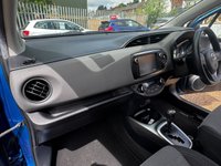 USED 2016 16 TOYOTA YARIS 1.5 VVT-h Icon Hatchback 5dr Petrol Hybrid E-CVT Euro 6 (101 ps) *Full Toyota History x10*Low Mileage*Hybrid Auto*