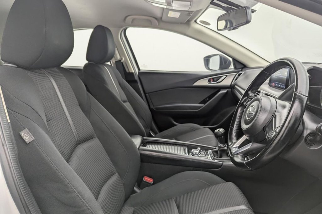 USED 2017 17 MAZDA MAZDA3 2.0 SKYACTIV-G SE Nav Hatchback 5dr Petrol Manual Euro 6 (s/s) (121 ps) Sat Nav, Bluetooth, DAB