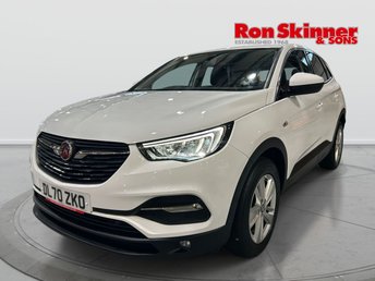 2021 VAUXHALL GRANDLAND X}