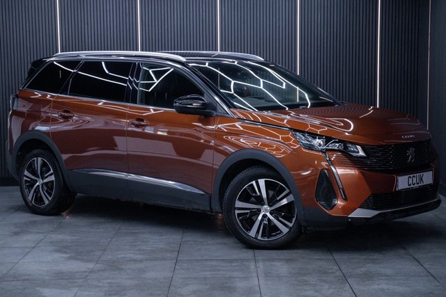 View our PEUGEOT 5008