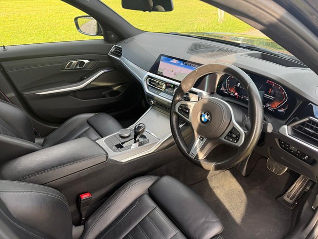 View our BMW 3 SERIES