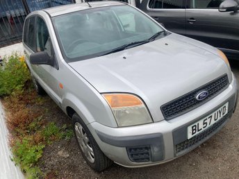 View our FORD FUSION