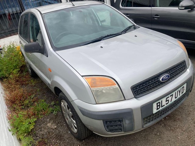 View our FORD FUSION
