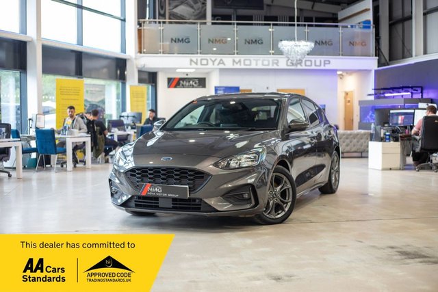 View our Ford Focus range