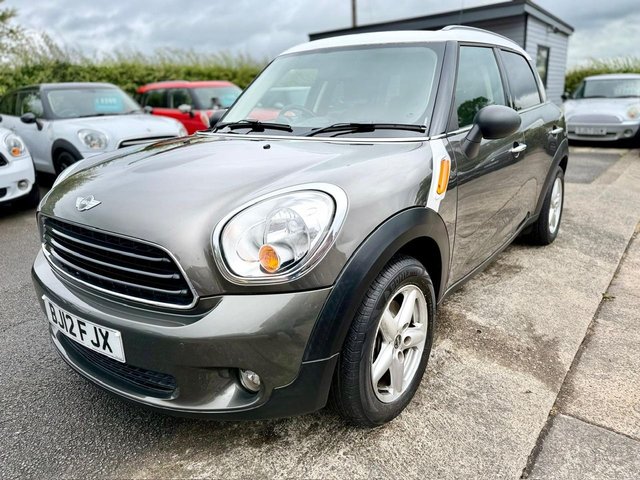 View our MINI COUNTRYMAN