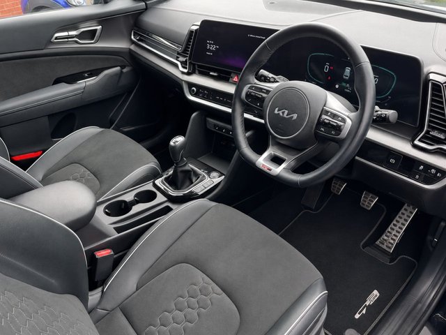 View our KIA SPORTAGE