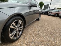 USED 2016 16 MERCEDES-BENZ E-CLASS 2.1 E220 BlueTEC SE Estate 5dr Diesel G-Tronic+ Euro 6 (s/s) (177 ps) 