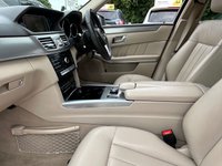 USED 2016 16 MERCEDES-BENZ E-CLASS 2.1 E220 BlueTEC SE Estate 5dr Diesel G-Tronic+ Euro 6 (s/s) (177 ps) 